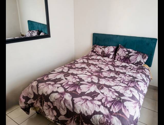 2 BEDROOM HOUSE FOR SALE IN STRETFORD